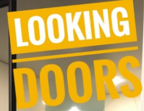 Логотип компании Looking Doors